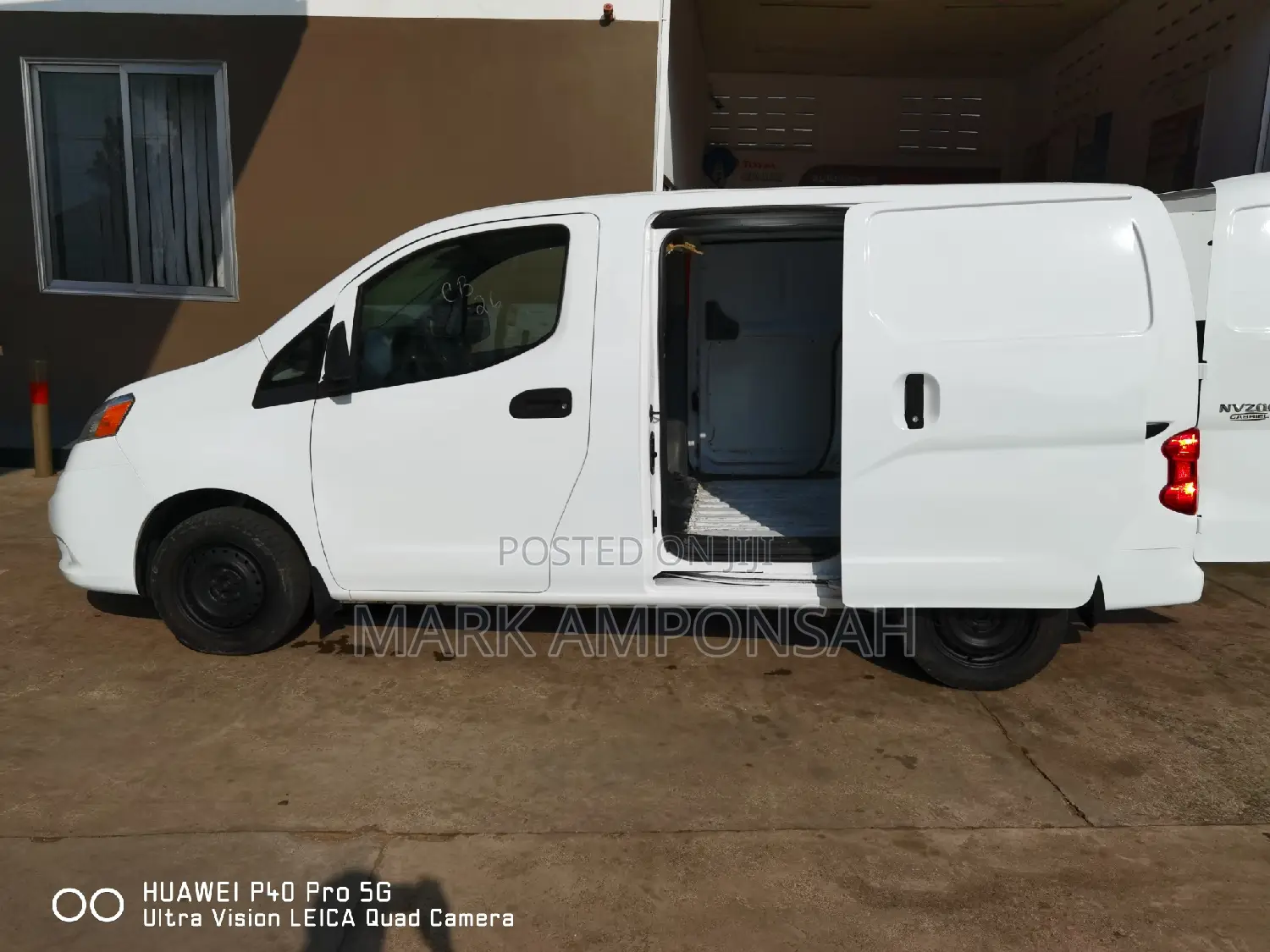 Nissan NV200 2017 White