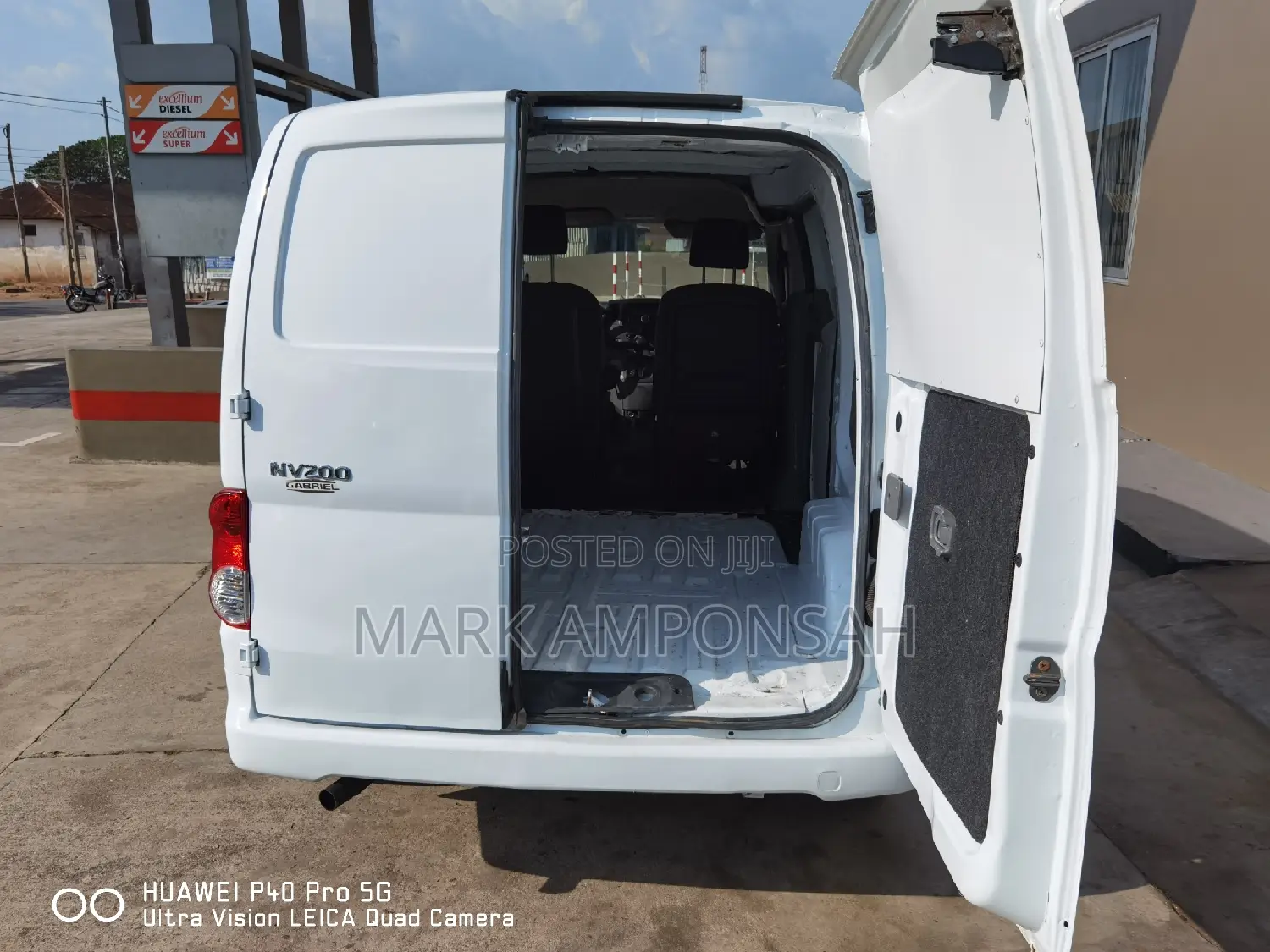 Nissan NV200 2017 White
