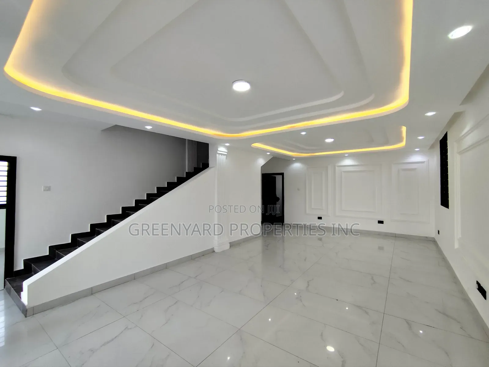 6bdrm House in Hills Katamanso, East Legon for sale