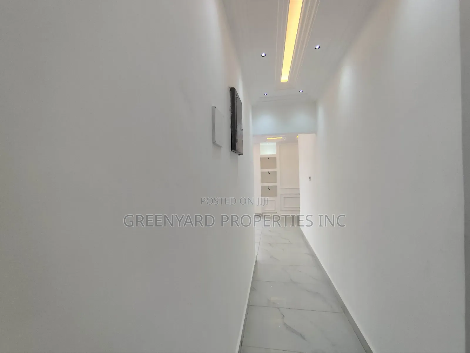 6bdrm House in Hills Katamanso, East Legon for sale