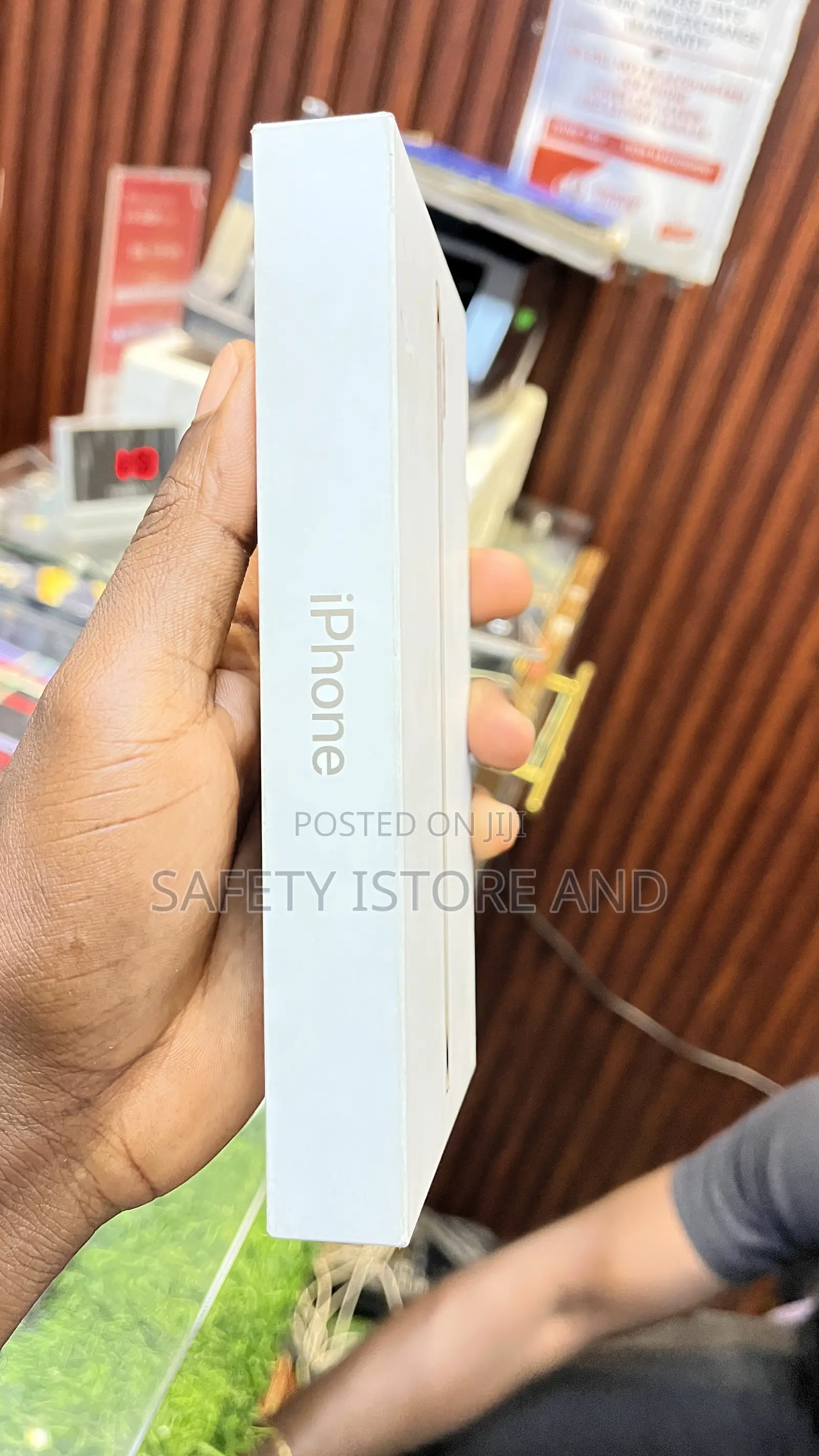 New Apple iPhone Air 256 GB Gold