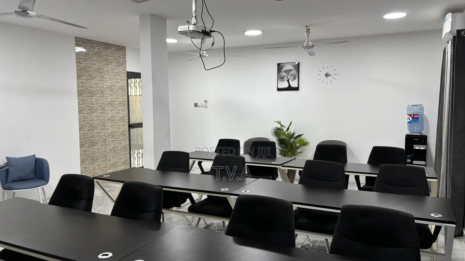 Conference / Workshop / Training / Meeting / Seminar Room