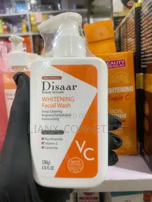 Disaar Whitening Facial Wash  (200g)