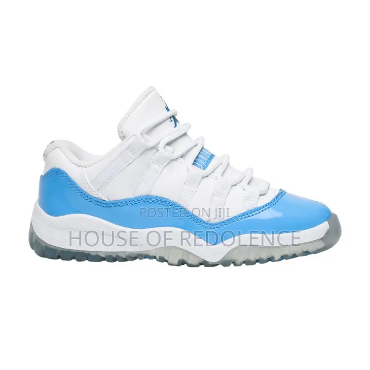 Nike Air Jordan 11 Retro Low Sneakers