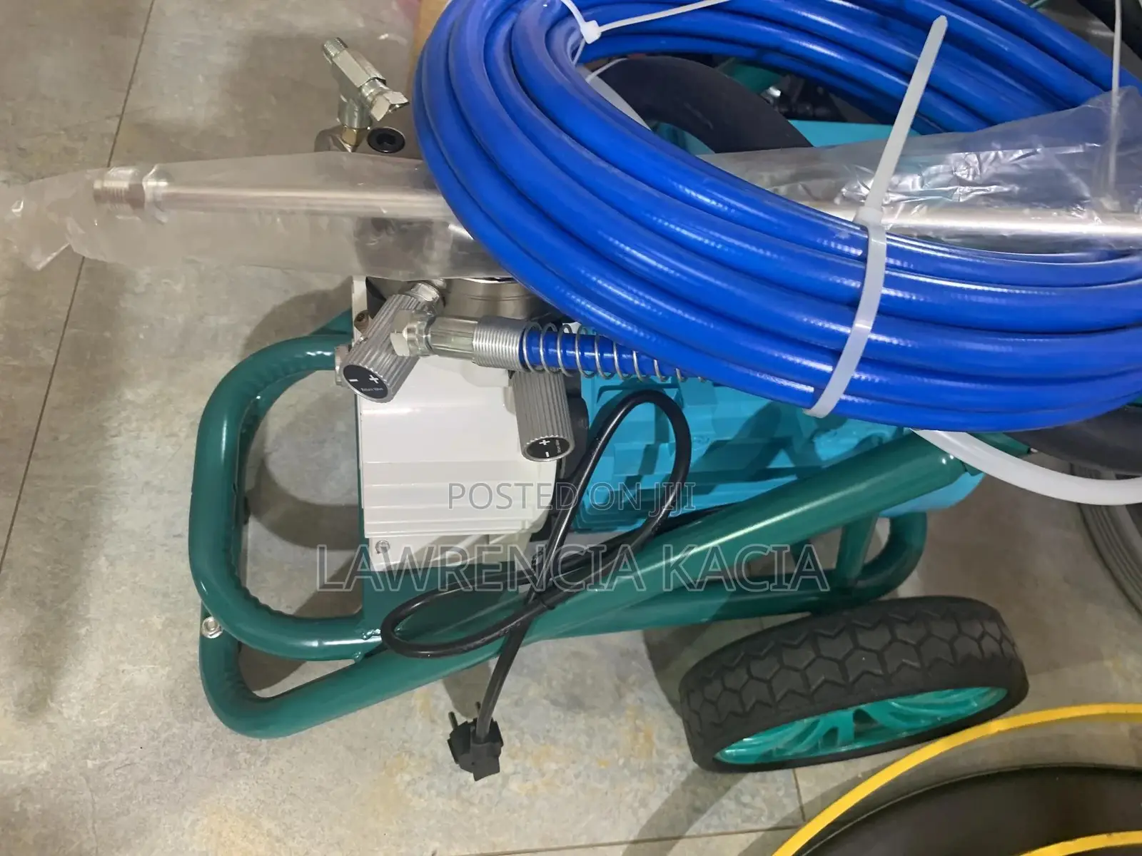 Airlines Spraying Machine