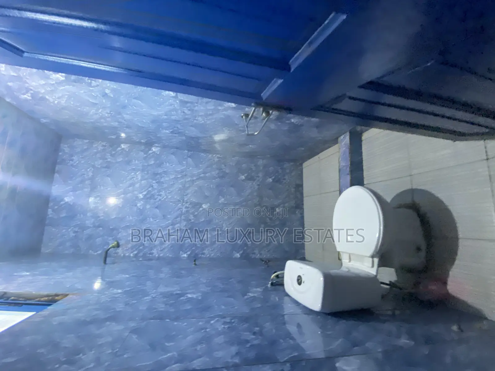 1bdrm Apartment in Braham Luxury, Sakumono for rent