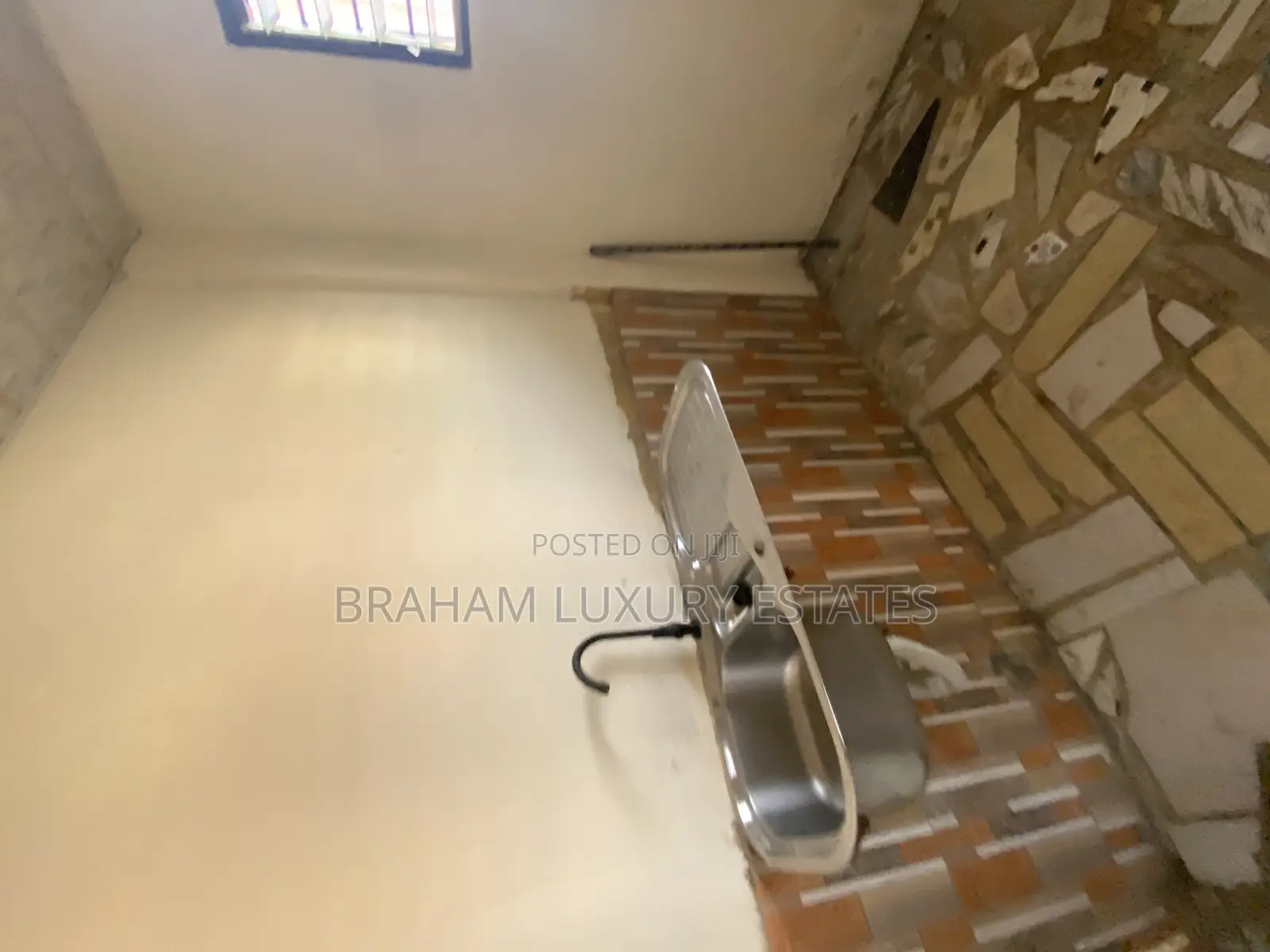 1bdrm Apartment in Braham Luxury, Sakumono for rent