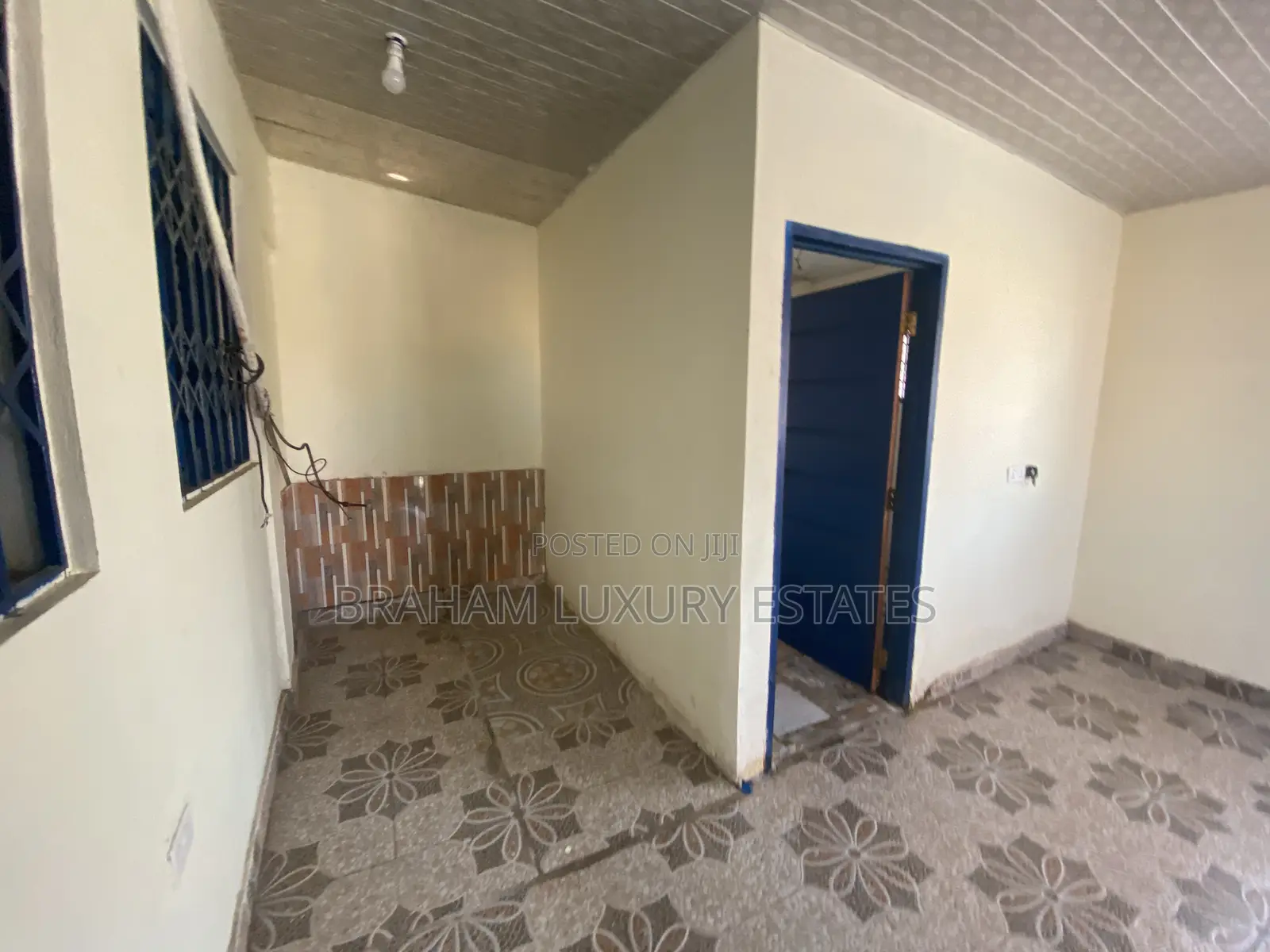 1bdrm Apartment in Braham Luxury, Sakumono for rent