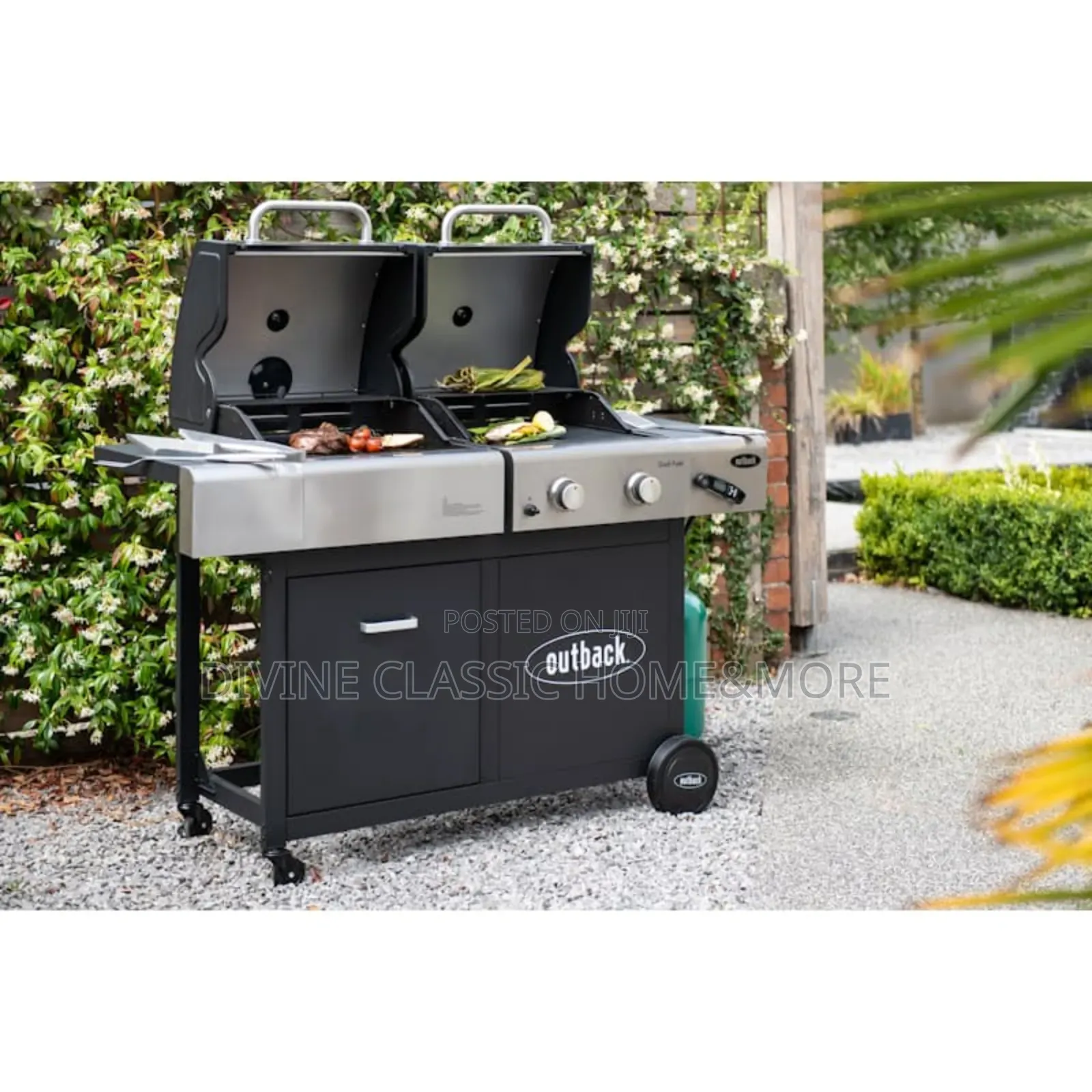 Outback Dual Fuel Gas/Charcoal BBQ With Multicook Plate System