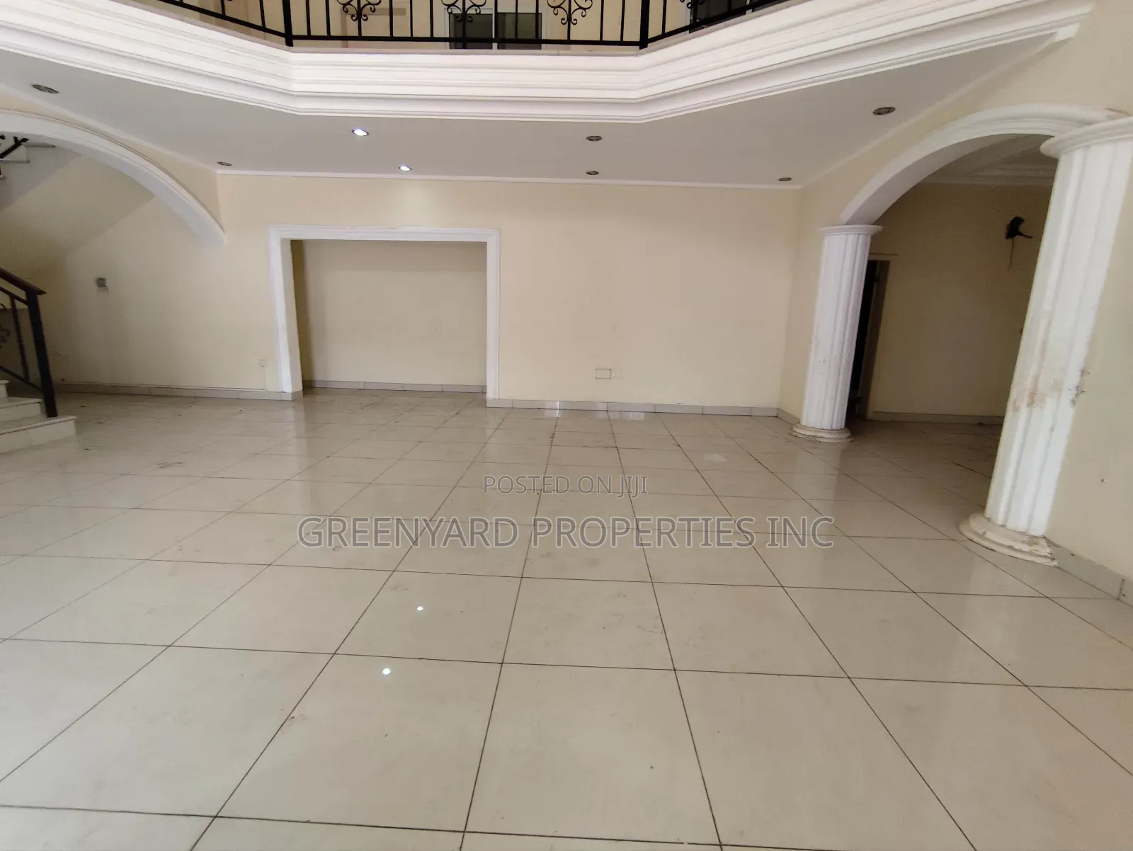 5bdrm Mansion in Trasacco, East Legon for rent