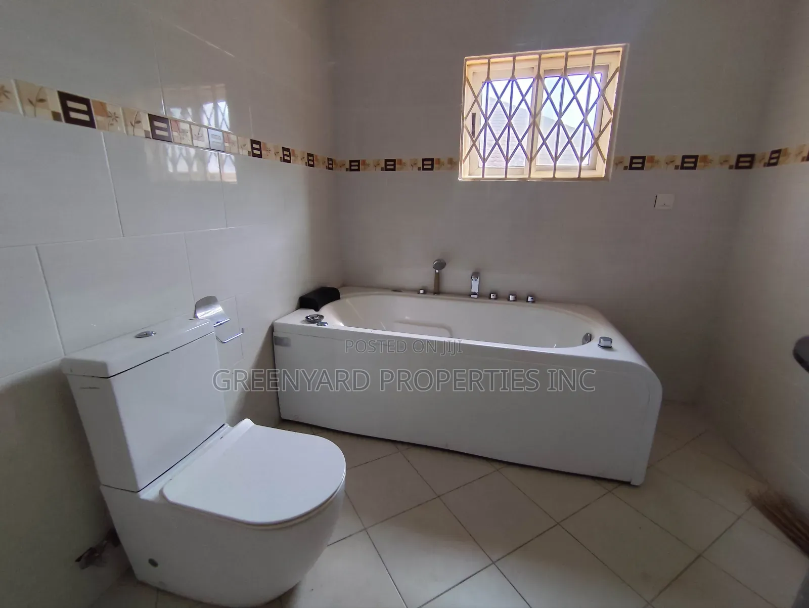 5bdrm Mansion in Trasacco, East Legon for rent