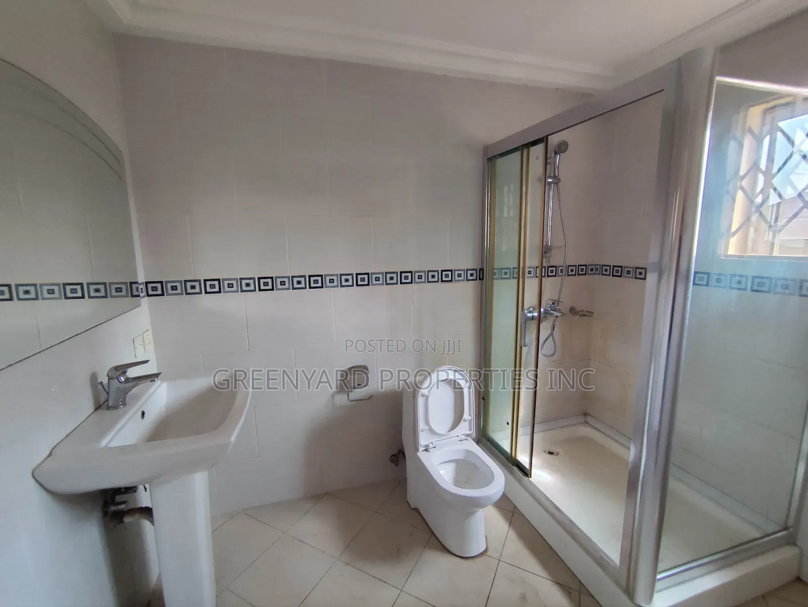 5bdrm Mansion in Trasacco, East Legon for rent