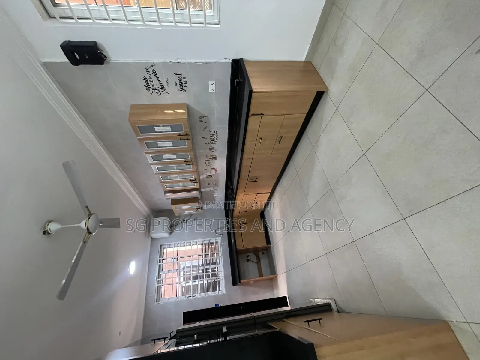 4bdrm Mansion in Spintex Palace Mall, Airport Residential Area for rent