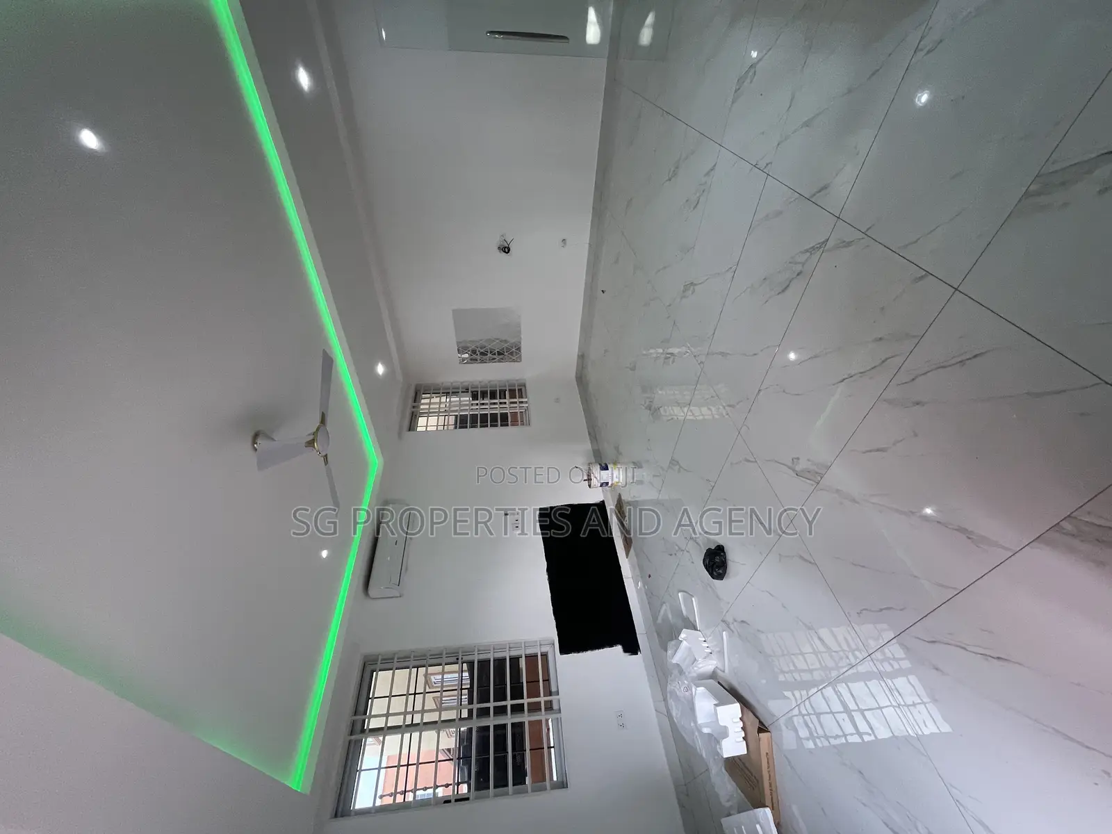 4bdrm Mansion in Spintex Palace Mall, Airport Residential Area for rent