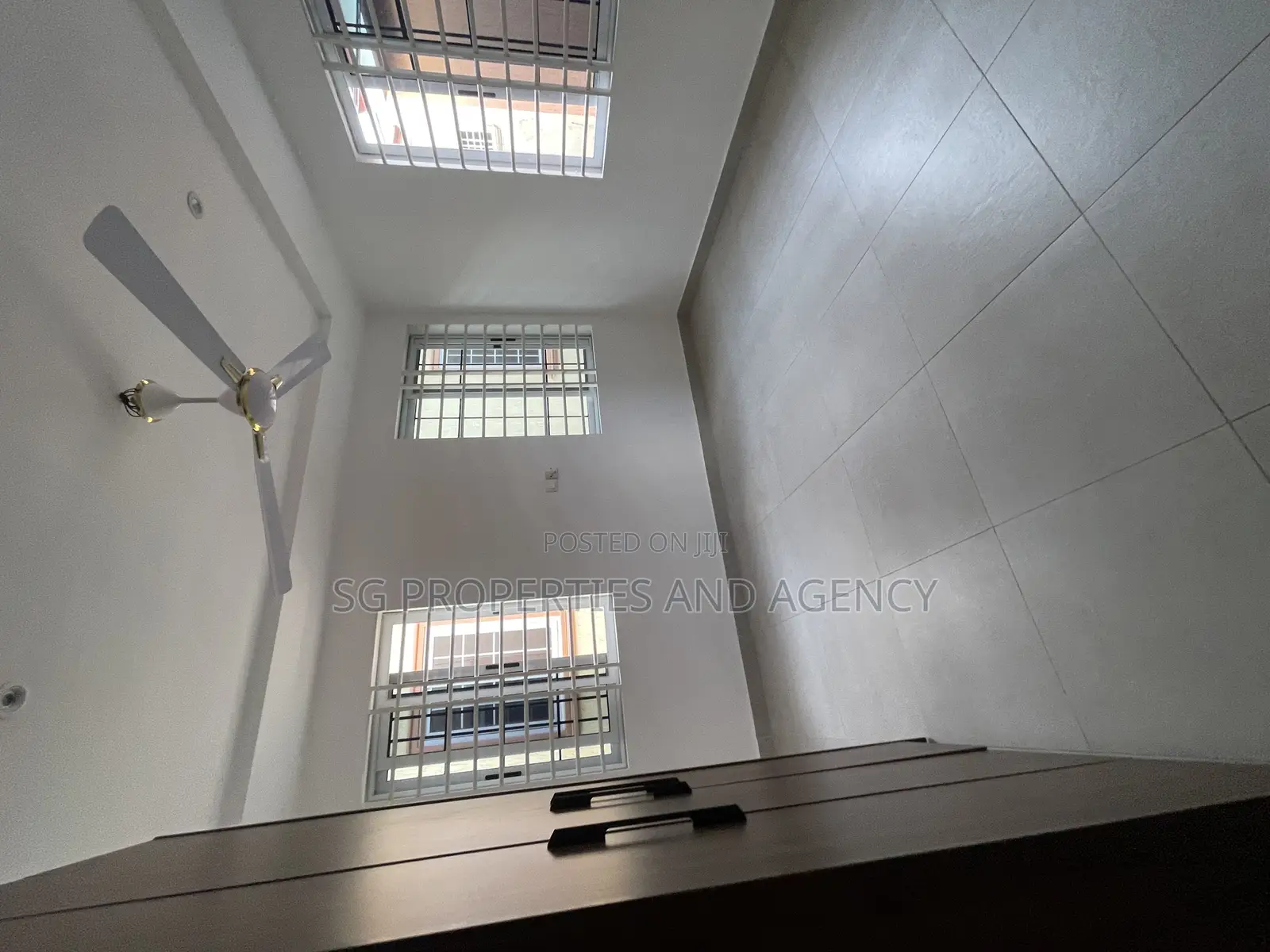 4bdrm Mansion in Spintex Palace Mall, Airport Residential Area for rent