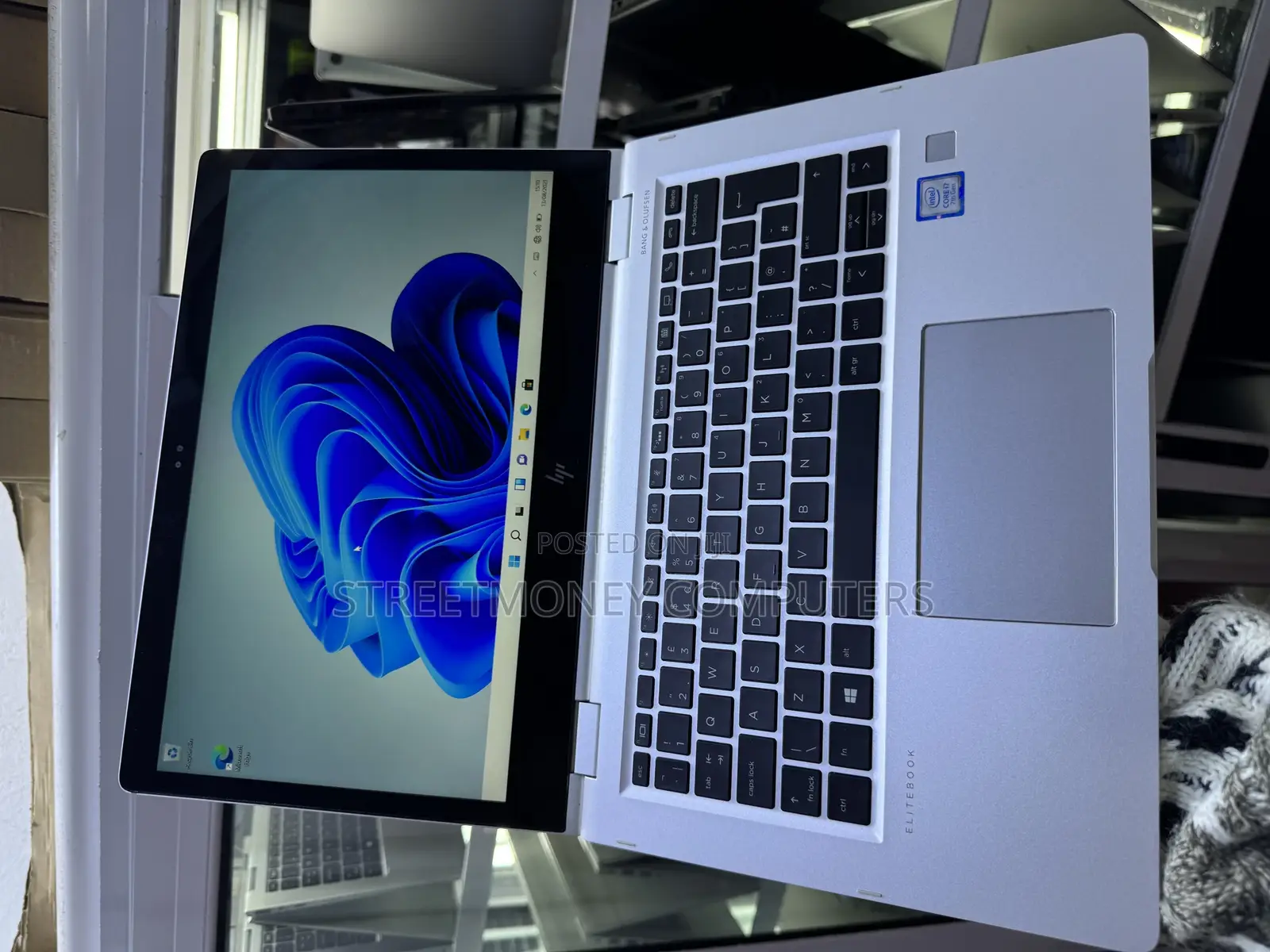 Laptop HP EliteBook 1030 8GB Intel Core I7 SSD 512GB