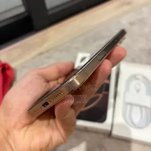 Apple iPhone 16 Pro Max 256 GB Gold
