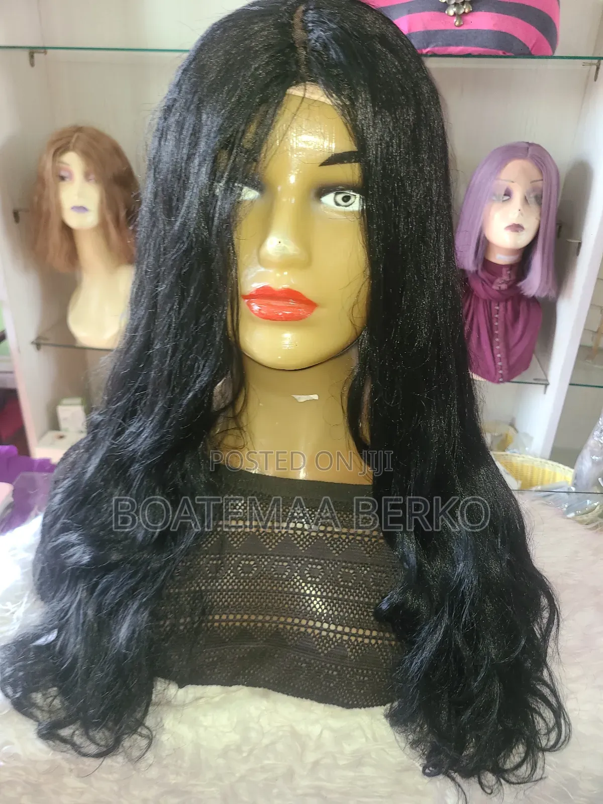 Black Wavy Wig