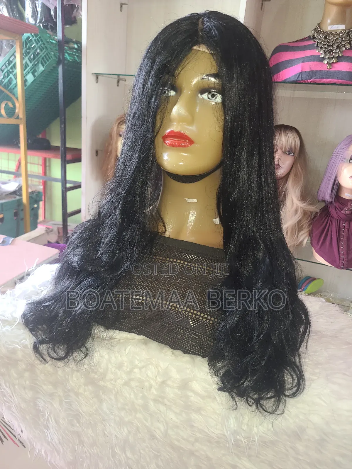 Black Wavy Wig