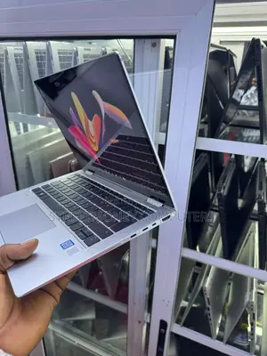 Laptop HP EliteBook 1030 16GB Intel Core I7 SSD 512GB