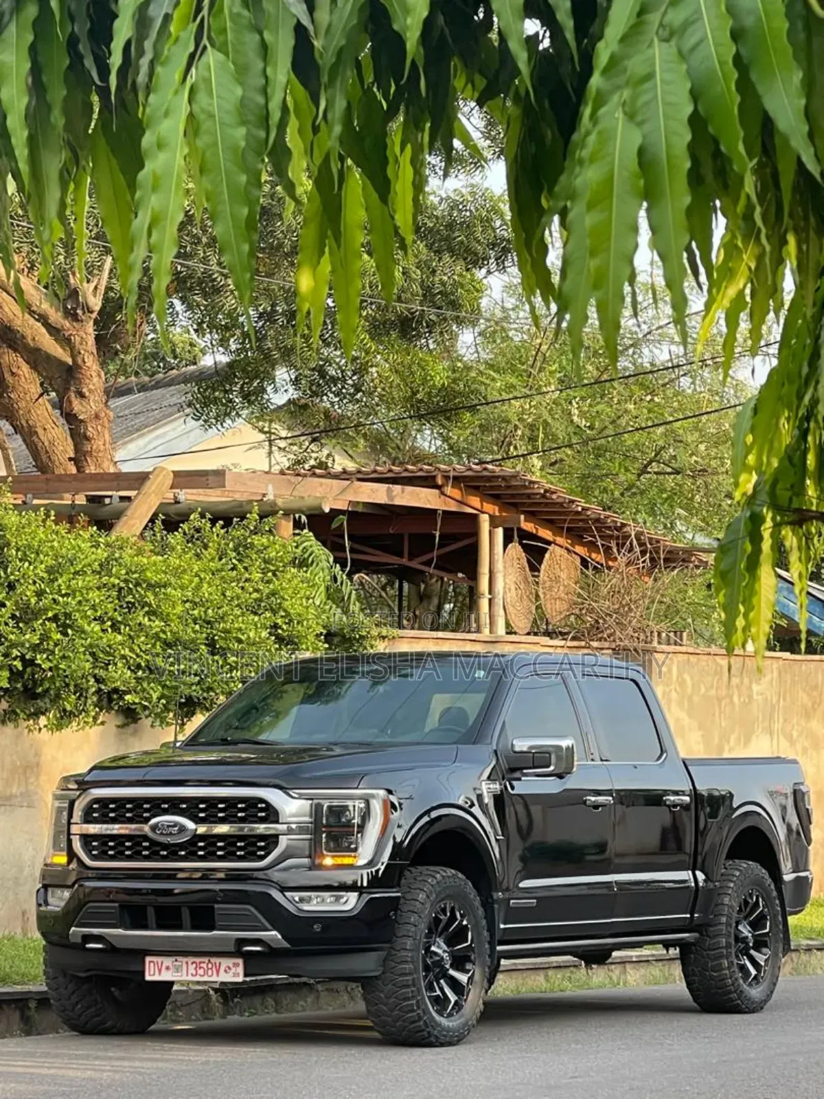 Ford F-150 Platinum 2021 Black