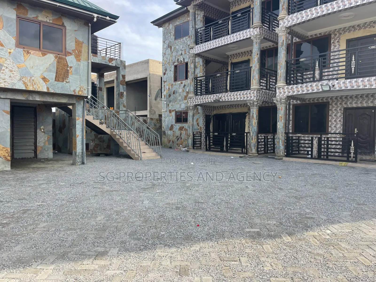 2bdrm Apartment in Lashibi for rent