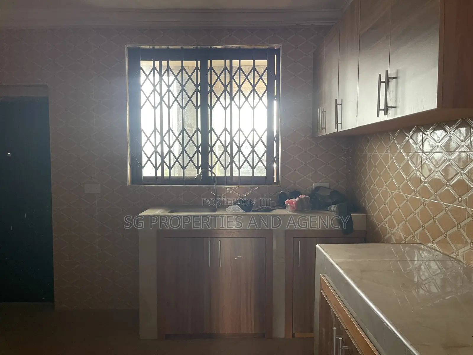2bdrm Apartment in Lashibi for rent