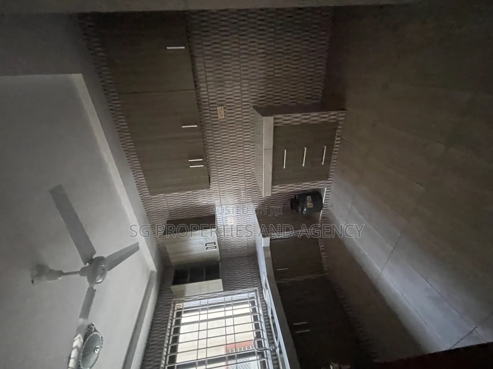 2bdrm Apartment in Sakumono for rent