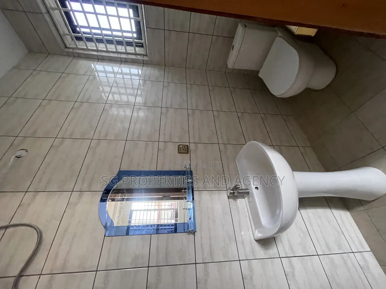 2bdrm Apartment in Sakumono for rent