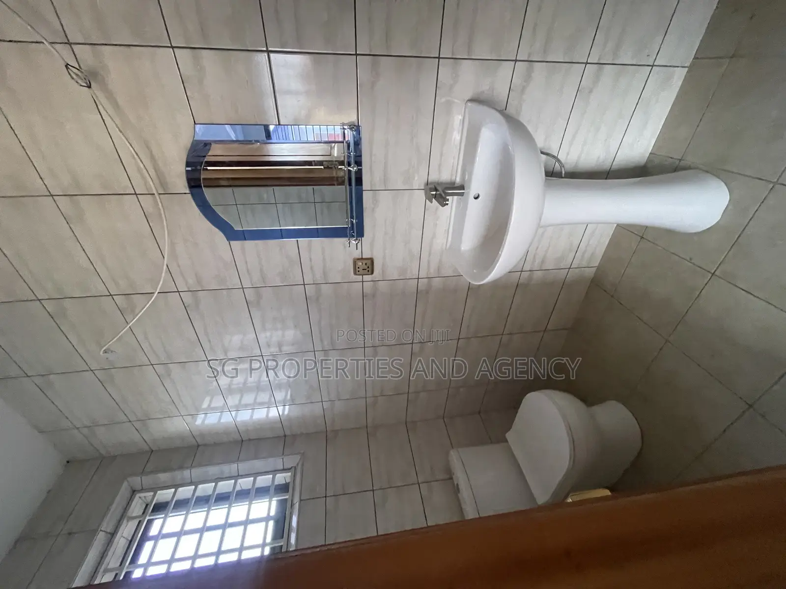 2bdrm Apartment in Sakumono for rent