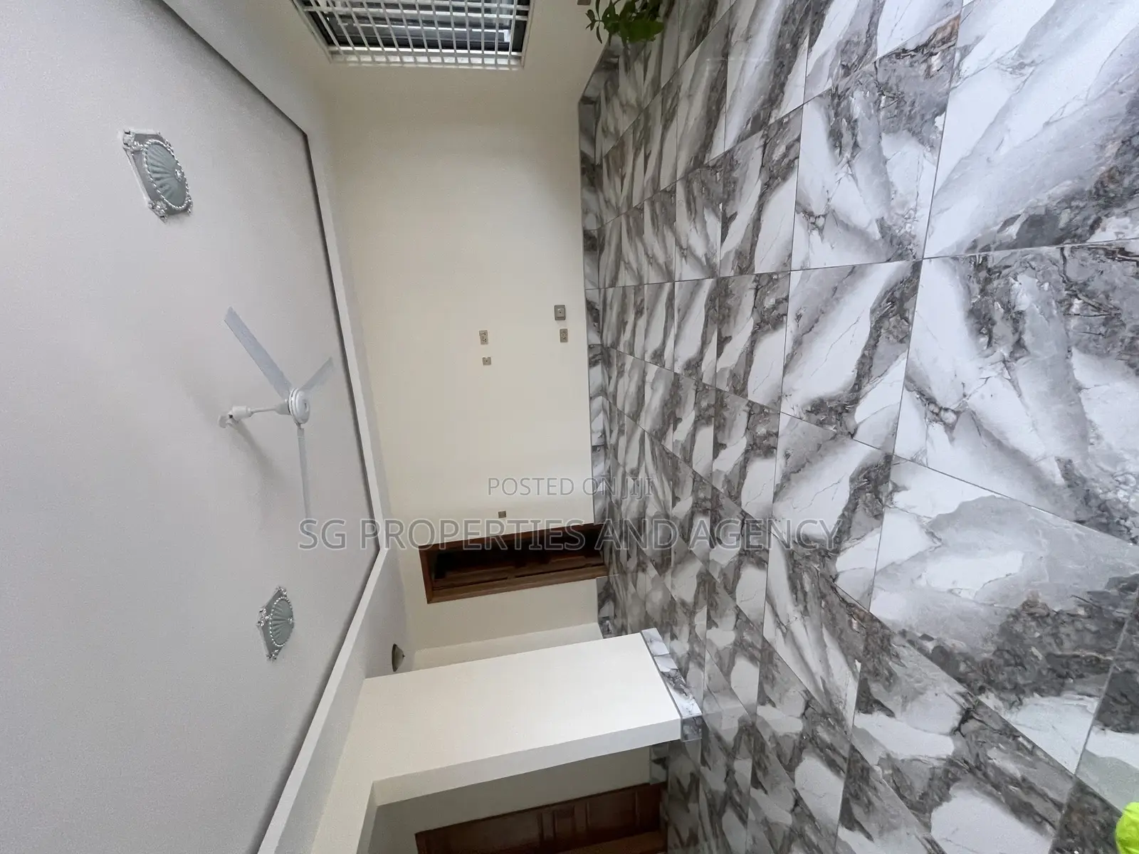 2bdrm Apartment in Sakumono for rent
