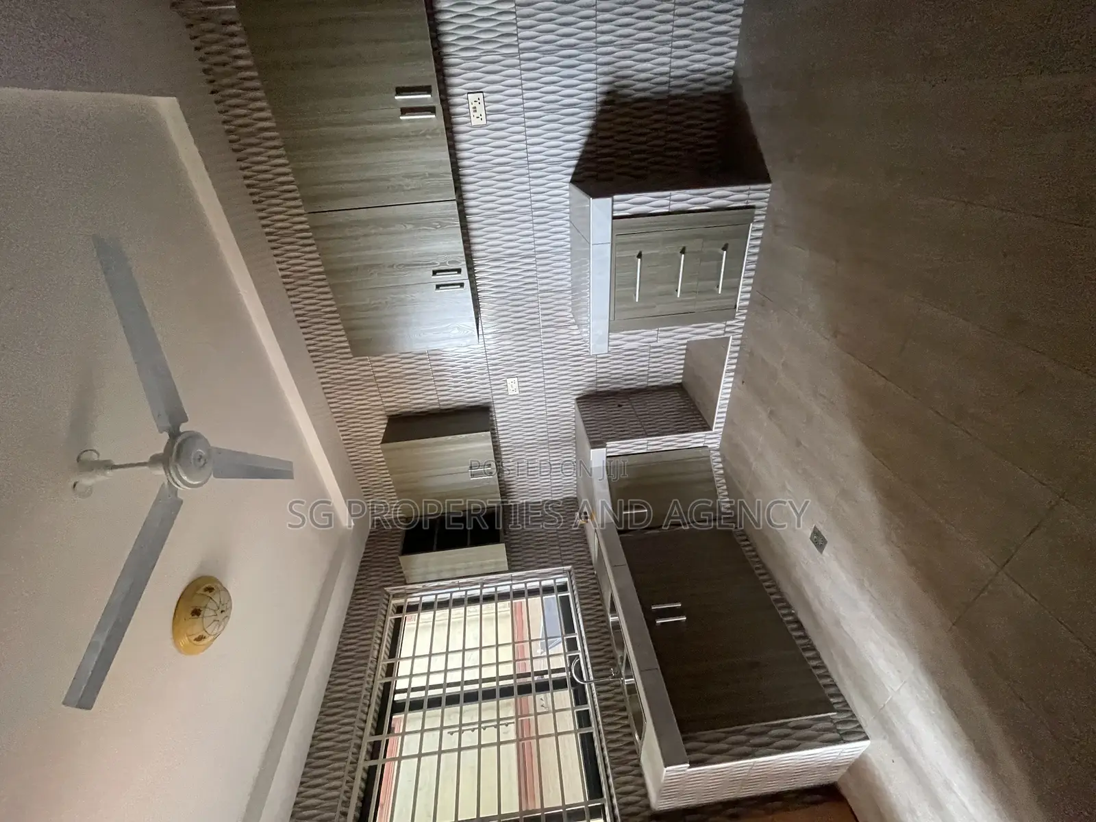 2bdrm Apartment in Sakumono for rent