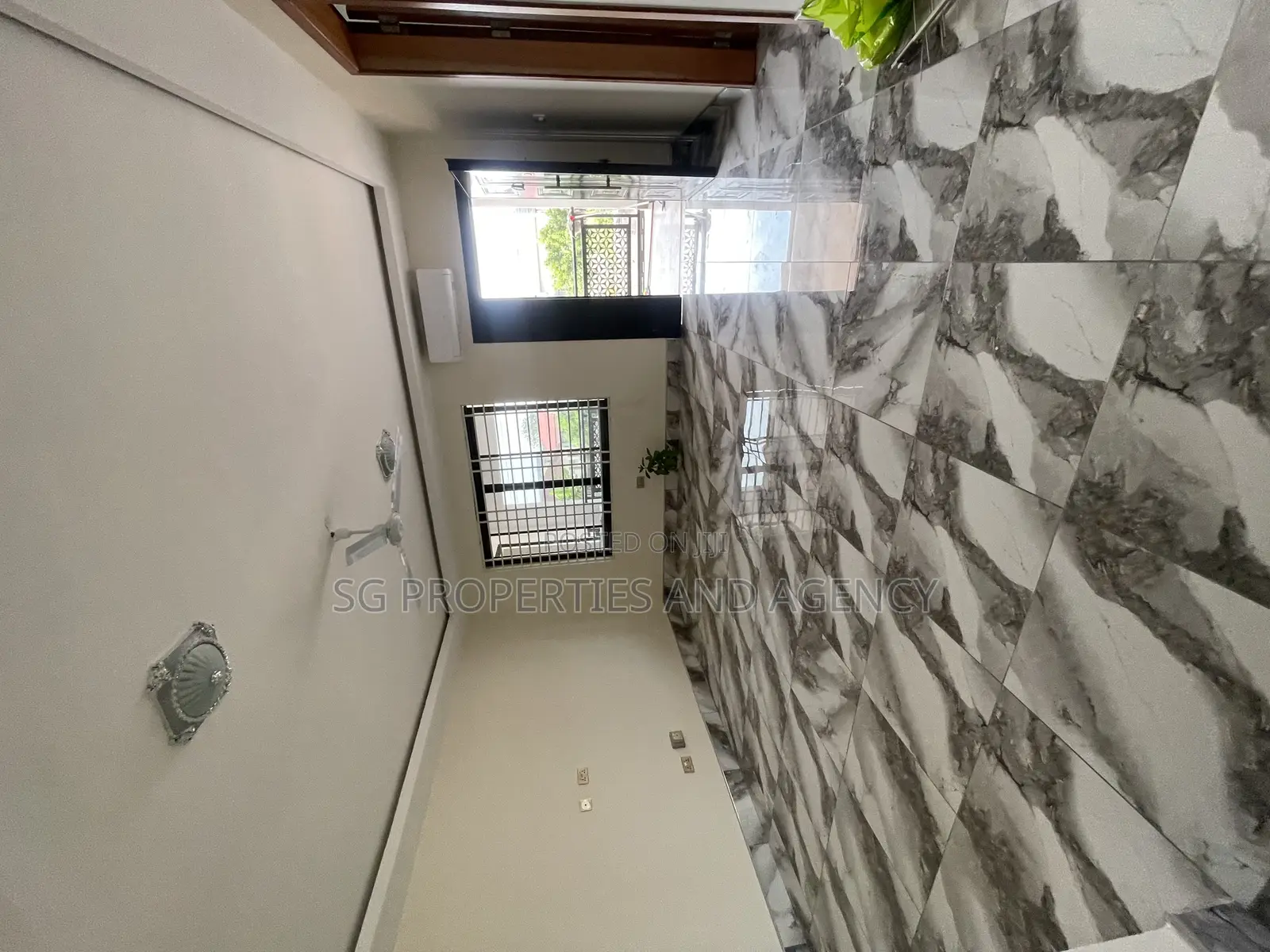 2bdrm Apartment in Sakumono for rent