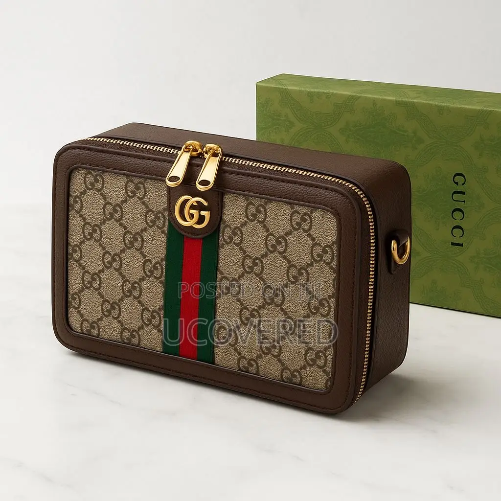 Gucci Unisex Leather Shoulder Bags