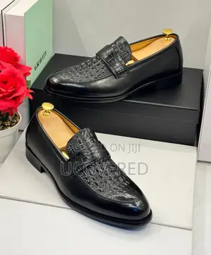 Gucci Men’S Leather Crocodile Pattern Classic Shoe