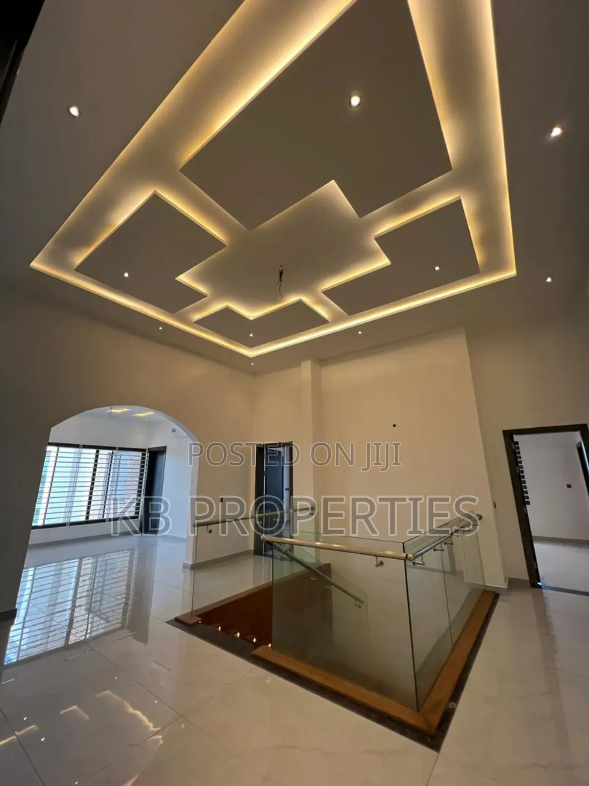 5bdrm Mansion in Kb Properties, East Legon for sale