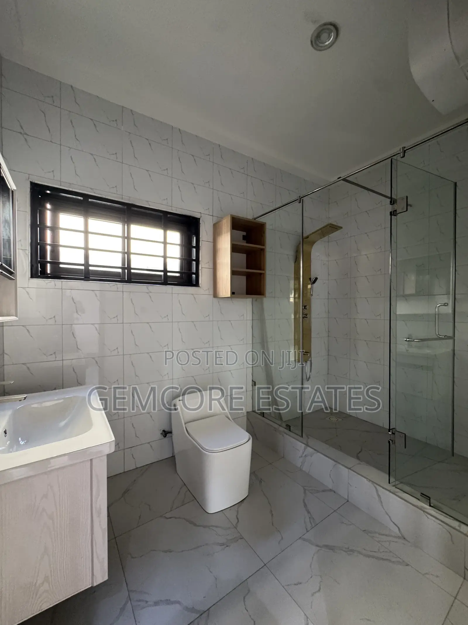 4bdrm House in Third Gate, Ashaley Botwe for sale