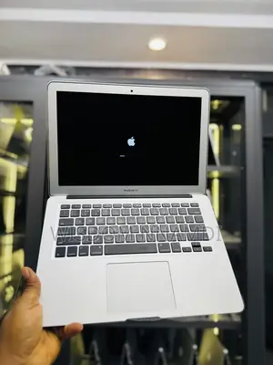 Laptop Apple MacBook Air 2017 8GB Intel Core i5 SSD 128GB