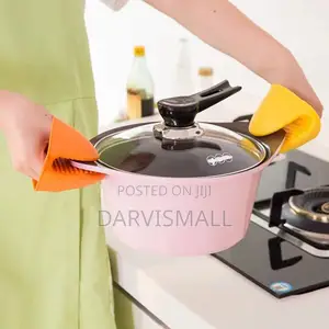 Heat Resistant/ Gloves