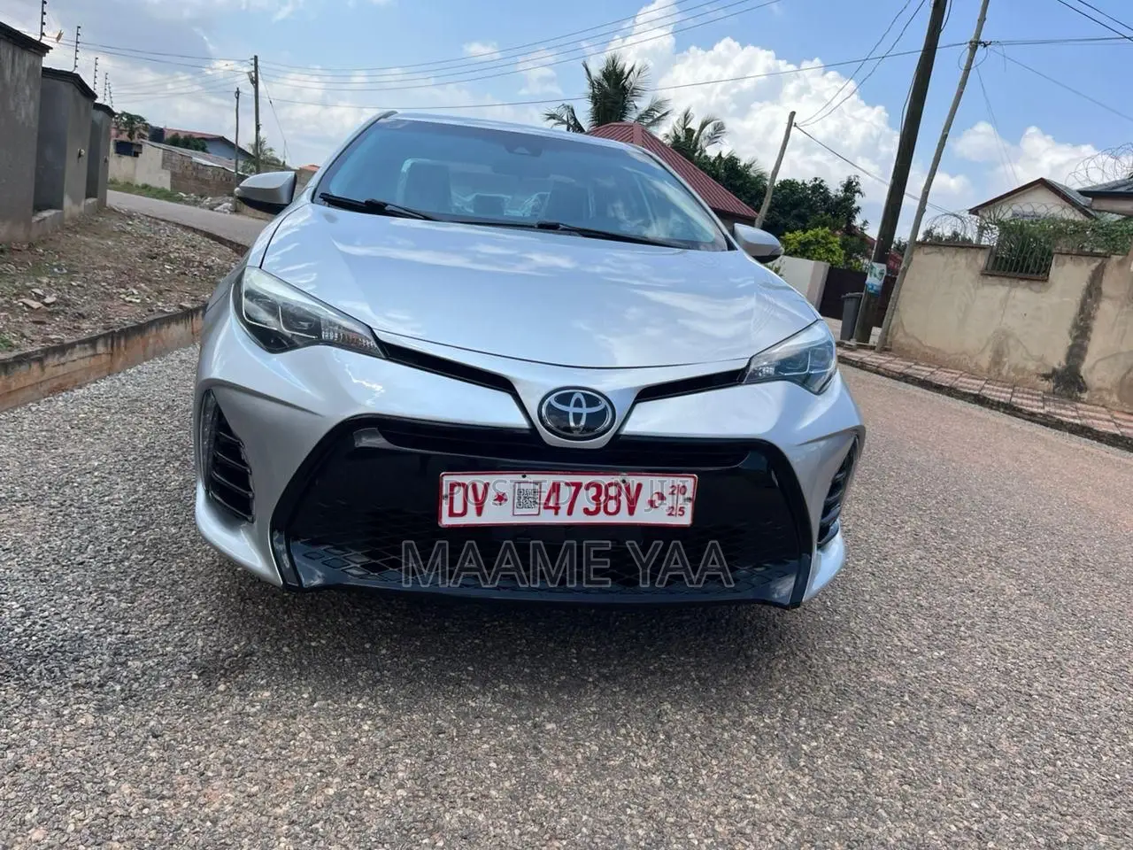 Toyota Corolla SE (1.8L 4cyl 6M) 2018 Silver