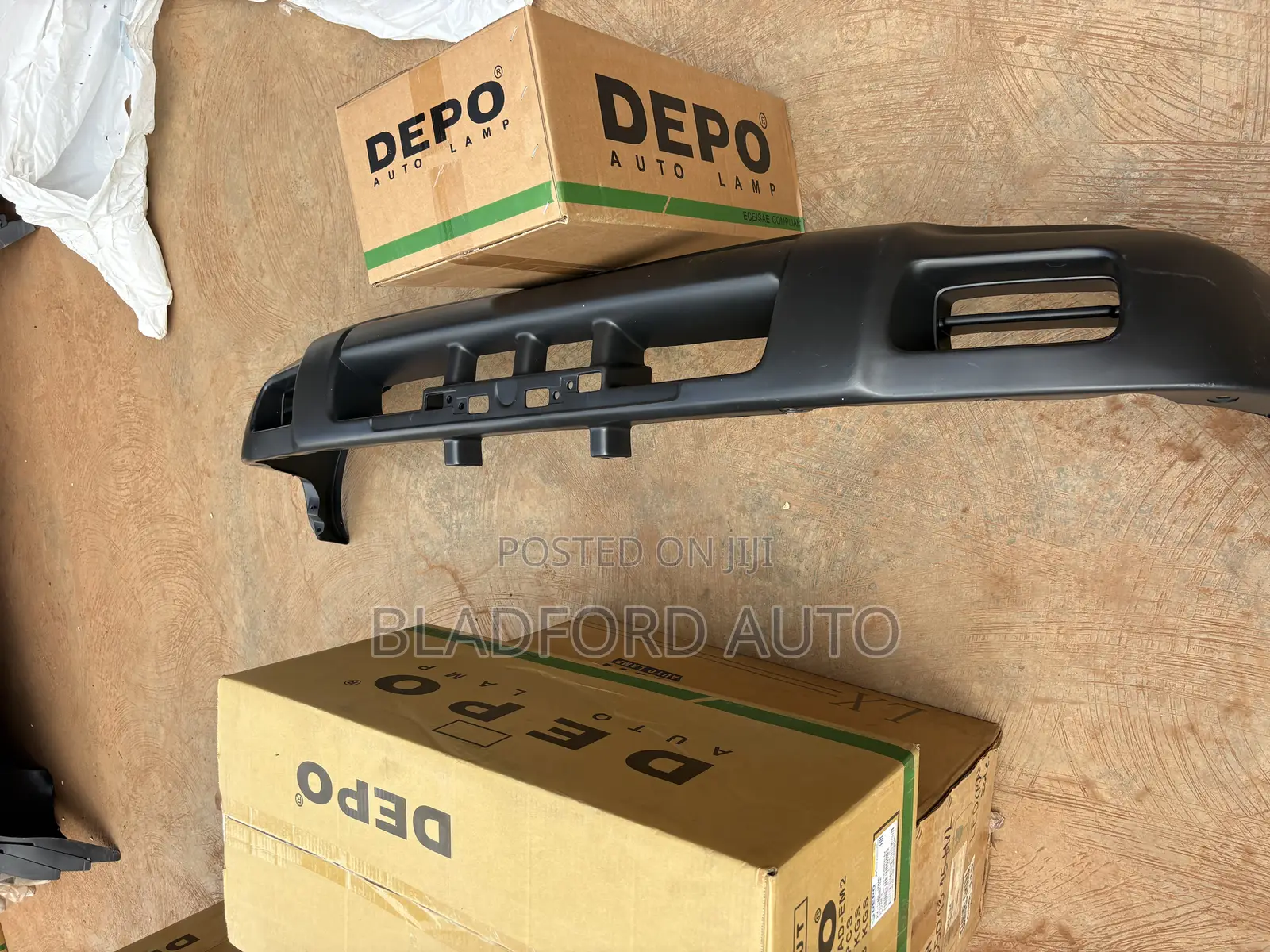 Nissan Hardbody 98 Front Bumper