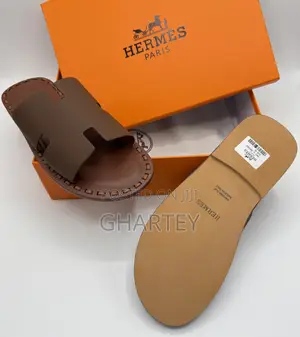 Hermès-Inspired Etoupe Epsom Leather “H” Slide Sandals