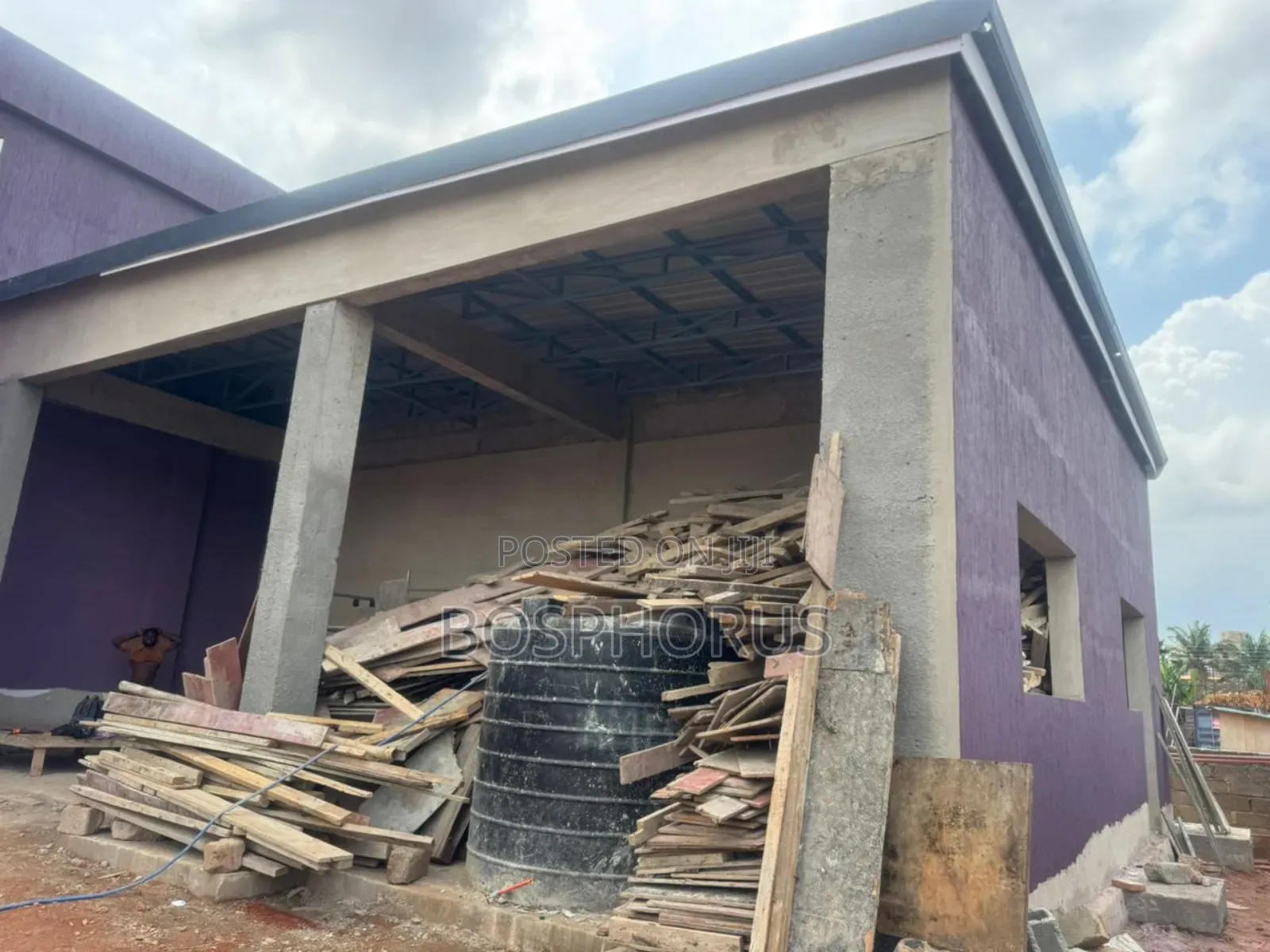 Warehouse for Rent at Tesano