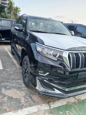 New Toyota Land Cruiser Prado 2.7 2023 Black