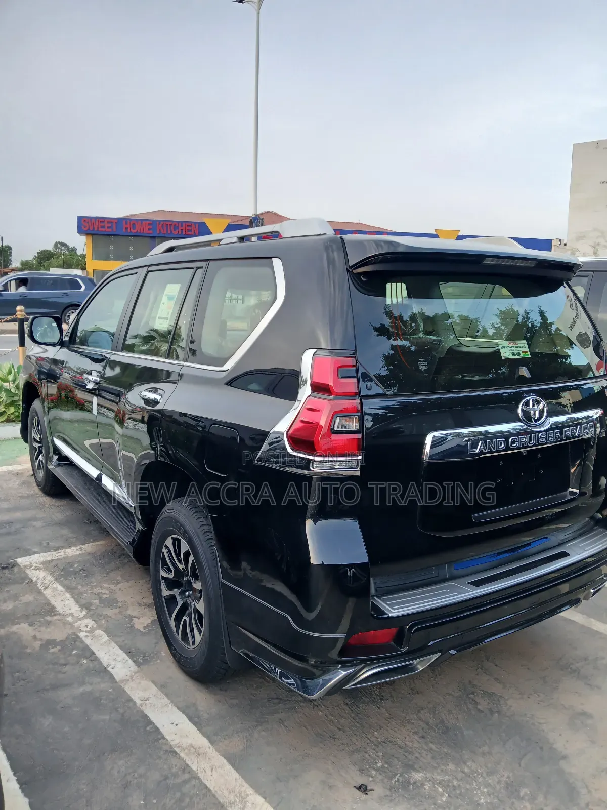 New Toyota Land Cruiser Prado 2.7 2023 Black