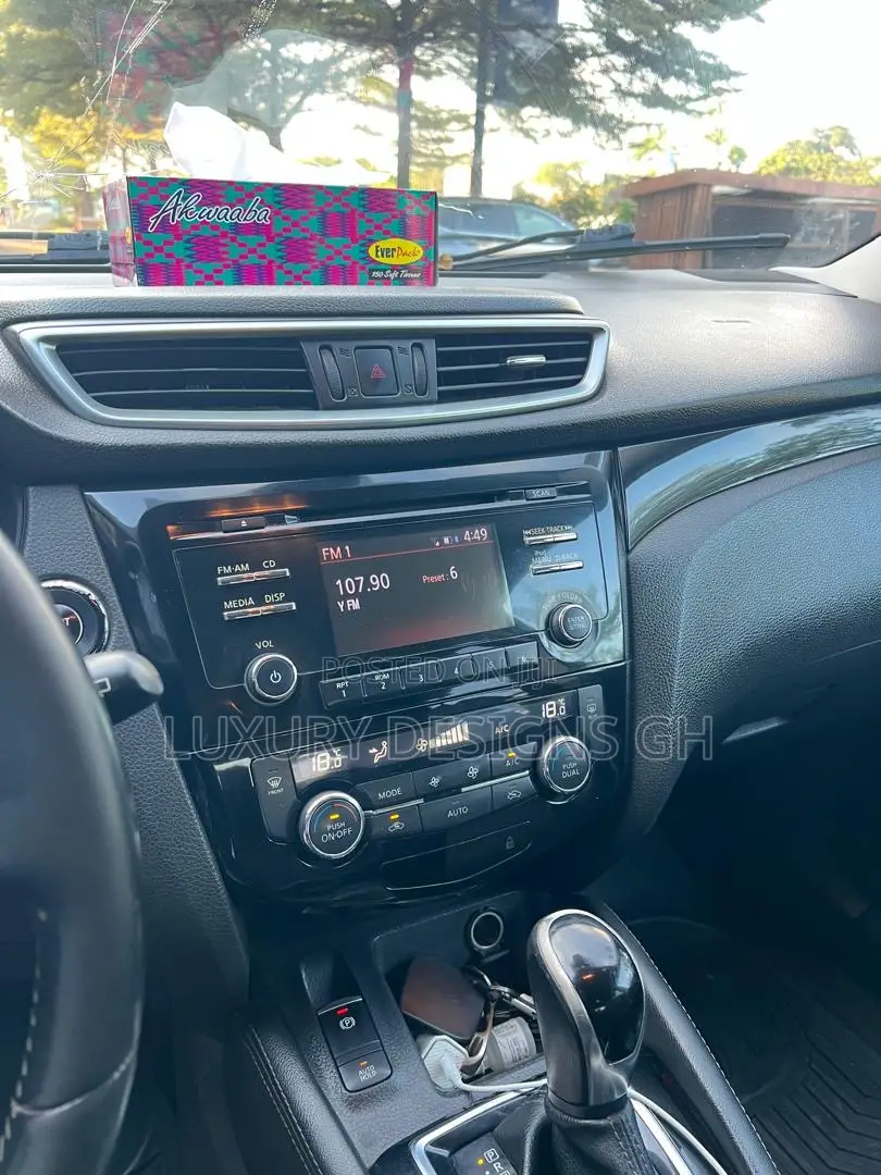 Nissan Qashqai 2018 Black