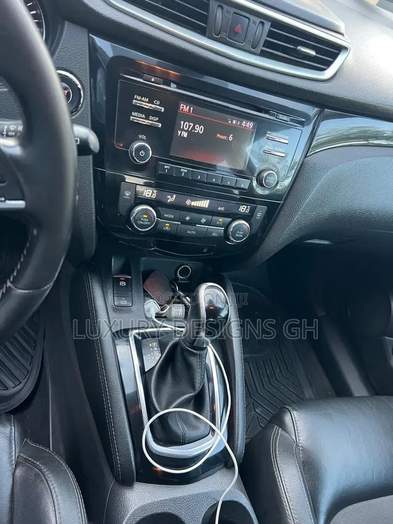 Nissan Qashqai 2018 Black