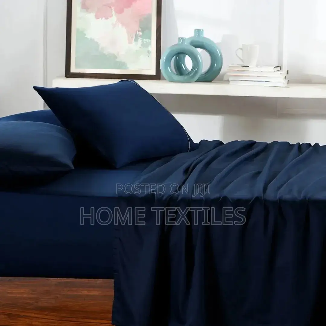 6 Pieces Dark Blue Bedsheet Sets (1fitted,1flatsheet and 4pillowcases)