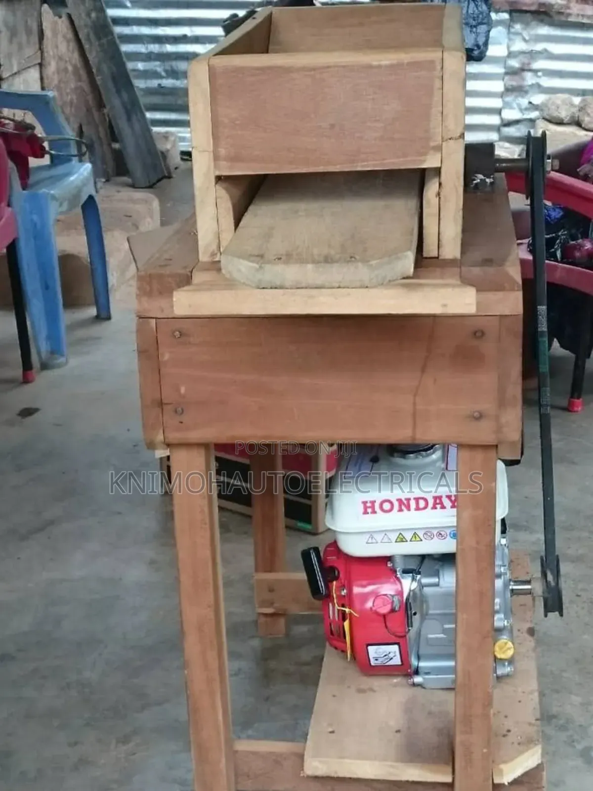Wooden Fufu Blender[Coconut/Cassava Fresh]