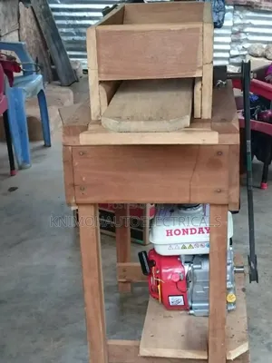 Wooden Fufu Blender[Coconut/Cassava Fresh]